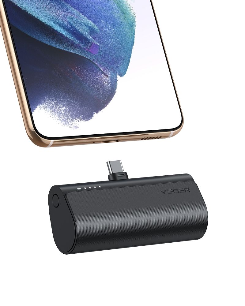 VEGER PlugOn Powerbank - fekete powerbank beépített Type-C (USB-C) csatlakozóval, 5000mAh, LED kijelzés