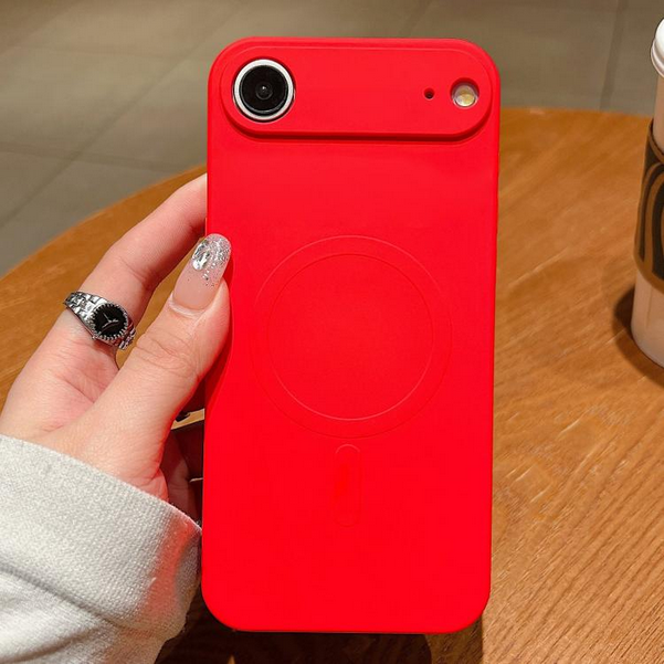 Telefontok iPhone 17 Air - MagSafe kompatibilis piros szilikon hátlap tok