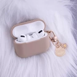 AirPods Pro 2 tartó - barna szilikon karabinerrel, medállal-3