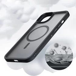 iPhone 15 Pro Max Telefontok - Tech-Protect Magmat MagSafe kompatibilis áttetsző műanyag hátlap tok, fekete szilikon kerettel-1