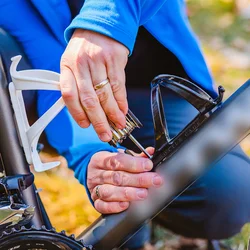 Forever biciklis kiegészítő - bicikli vázra helyezhető kulacstartó, fekete műanyag-2