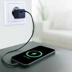 Telefont töltő Qualo Nano GaN - Type-C (USB-C) portos fekete hálózati töltőfej, 20W-5