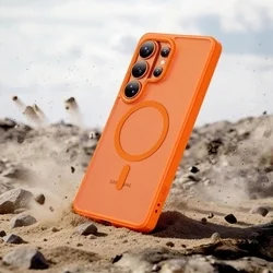Telefontok Samsung Galaxy S26 Ultra - Tech-Protect Magmat - MagSafe kompatibilis áttetsző műanyag hátlap tok, narancssárga szilikon kerettel-6